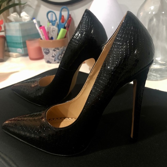 Black pumps - Picture 2 of 5